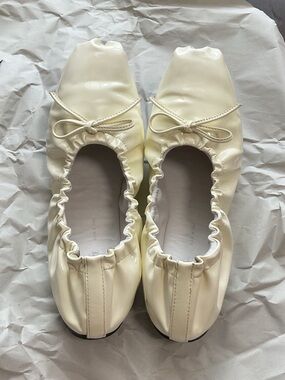 Khaite Ashland Cream Ballet Flats